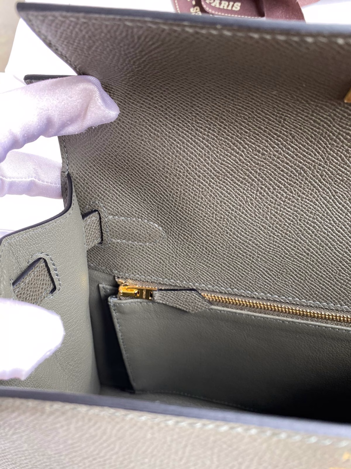 Hermes Kelly Sellier 28 Handmade Bag In Vert De Gris Epsom Calfskin - Image 5