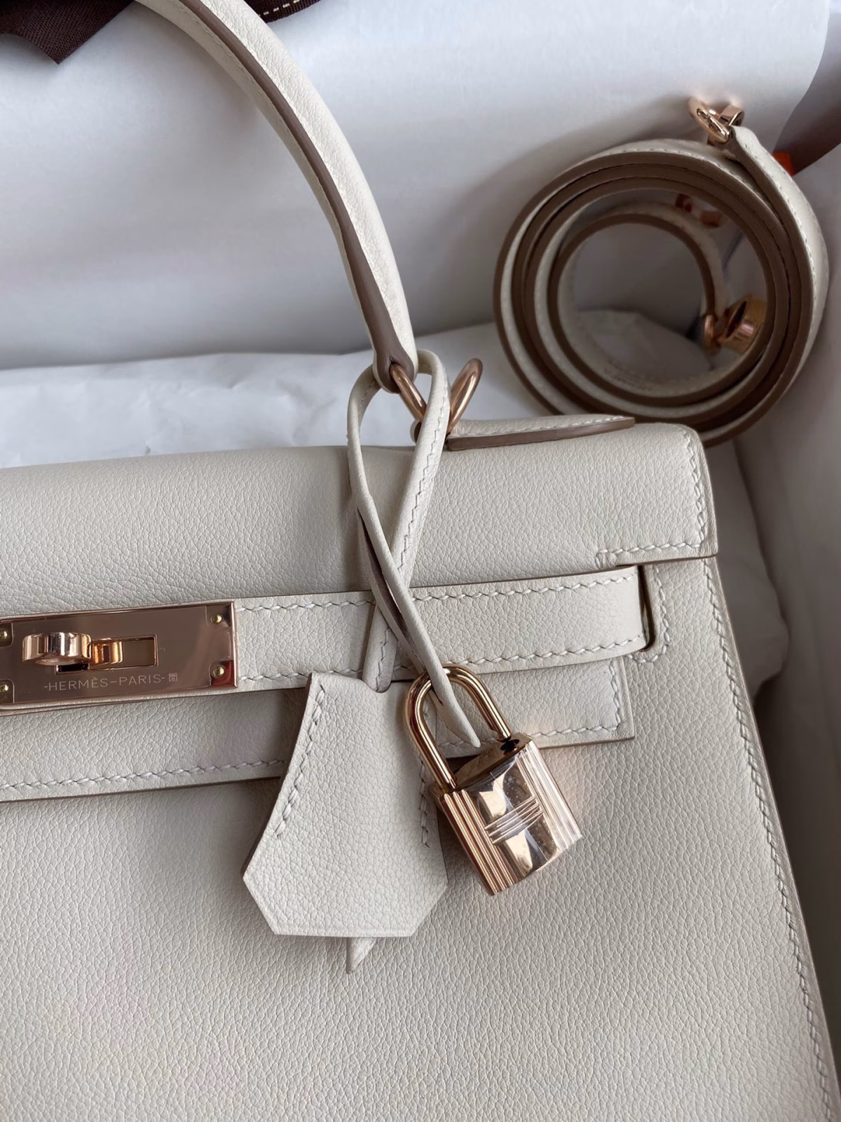 Hermes Kelly Sellier 28 Handmade Bag In Craie Evercolor Calfskin - Image 7