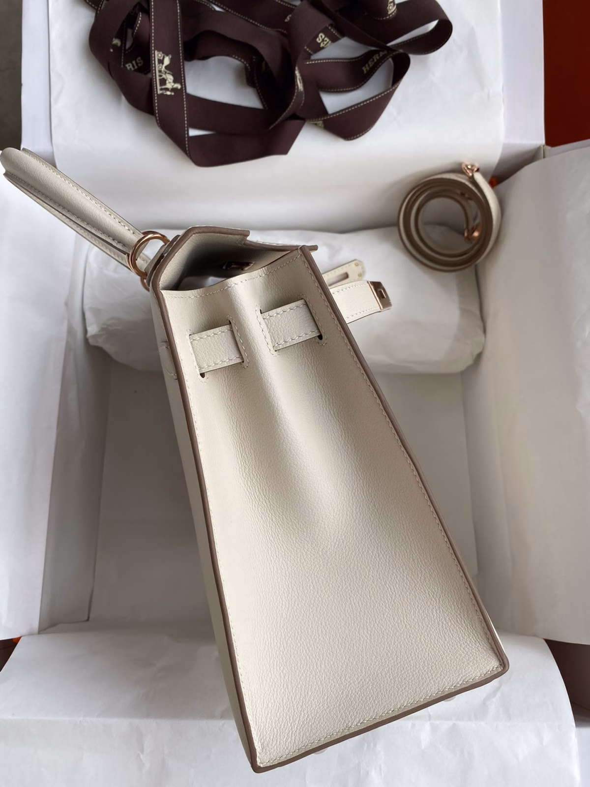 Hermes Kelly Sellier 28 Handmade Bag In Craie Evercolor Calfskin - Image 9