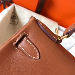 Hermes Kelly Retourne 28 Handmade Bag In Gold Swift Calfskin - Image 8
