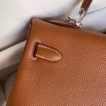 Hermes Kelly Retourne 32 Handmade Bag In Gold Clemence Leather - Image 4