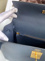 Hermes Kelly Sellier 32 Handmade Bag In Blue Indigo Epsom Calfskin - Image 5