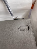 Hermes Kelly Sellier 32 Handmade Bag In Etain Epsom Calfskin - Image 8