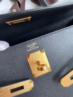 Hermes Kelly Sellier 32 Handmade Bag In Black Epsom Calfskin - Image 3