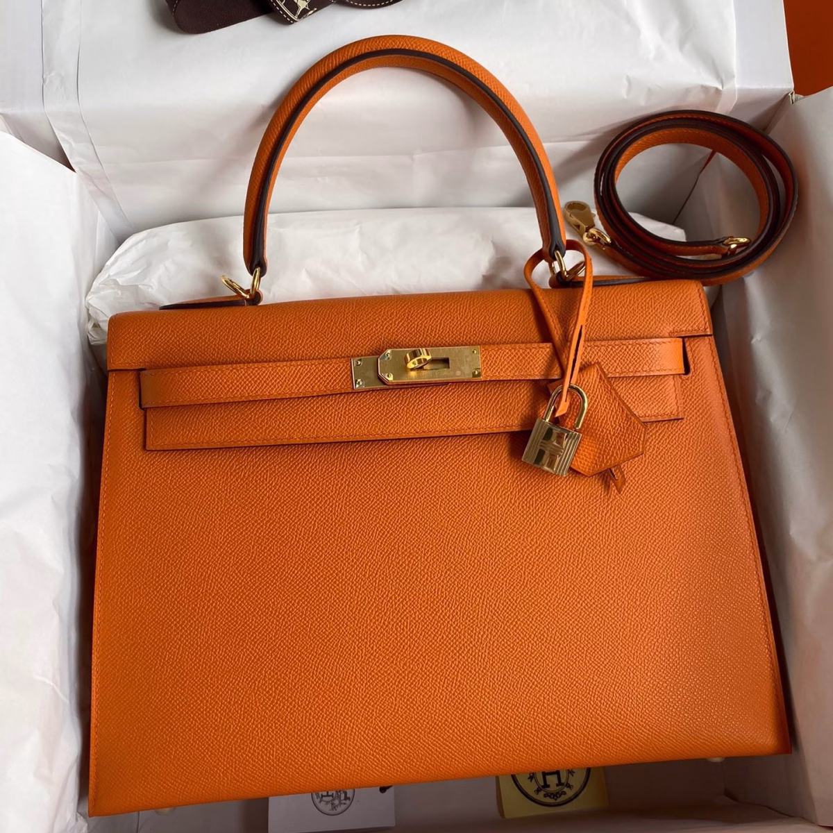 Hermes Kelly Sellier 32 Handmade Bag In Orange Epsom Calfskin - Image 1