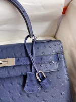 Hermes Kelly Sellier 32 Handmade Bag In Blue Iris Ostrich Leather - Image 7