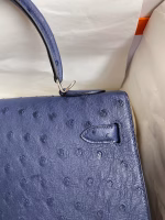 Hermes Kelly Sellier 32 Handmade Bag In Blue Iris Ostrich Leather - Image 8