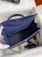 Hermes Kelly Sellier 32 Handmade Bag In Blue Iris Ostrich Leather - Image 4