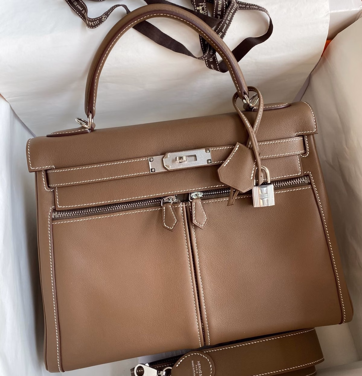 Hermes Kelly Lakis 32 Handmade Bag In Taupe Swift Calfskin - Image 1