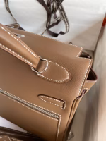 Hermes Kelly Lakis 32 Handmade Bag In Taupe Swift Calfskin - Image 5