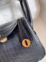 Hermes Mini Lindy Handmade Bag In Black Matte Alligator Leather - Image 7