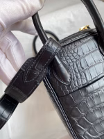 Hermes Mini Lindy Handmade Bag In Black Matte Alligator Leather - Image 2