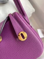Hermes Mini Lindy Handmade Bag In Anemone Clemence Leather - Image 7