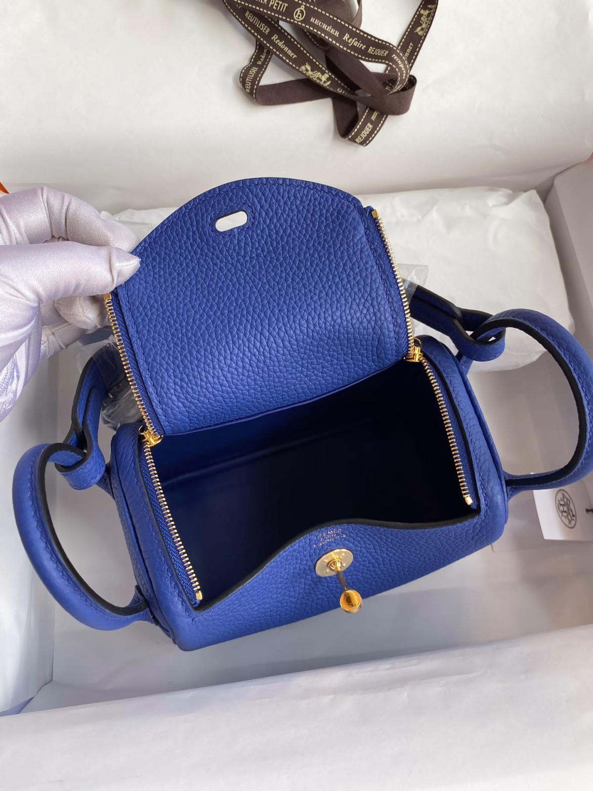 Hermes Mini Lindy Handmade Bag In Blue Electric Clemence Leather - Image 3