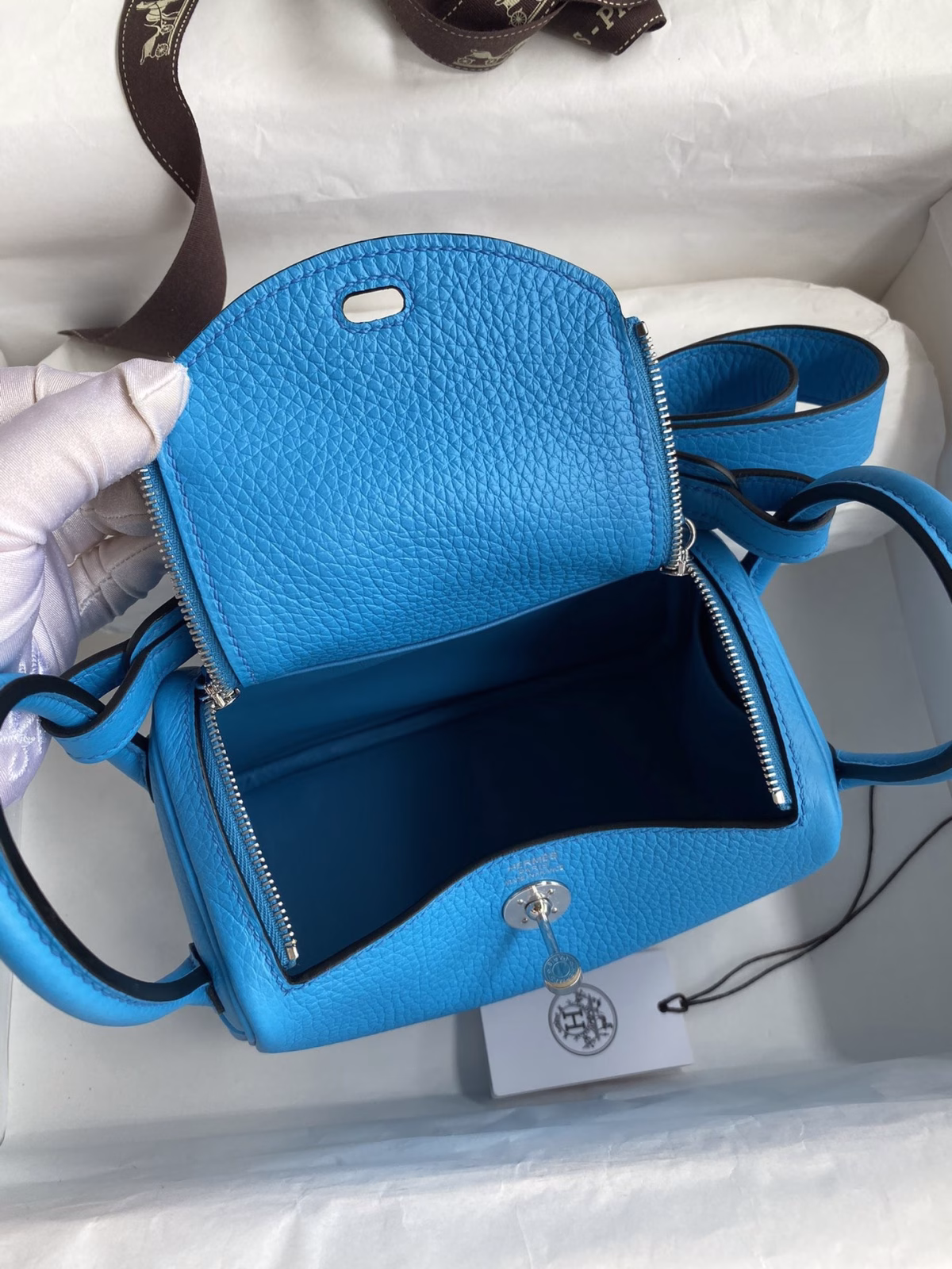 Hermes Mini Lindy Handmade Bag In Blue Frida Clemence Leather - Image 2