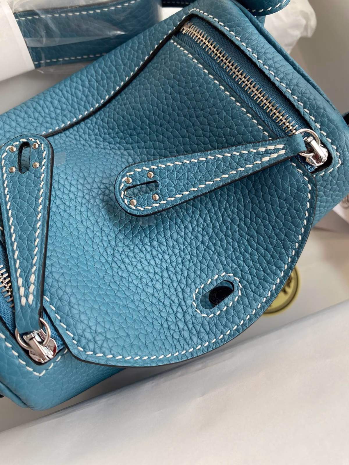 Hermes Mini Lindy Handmade Bag In Blue Jean Clemence Leather - Image 2