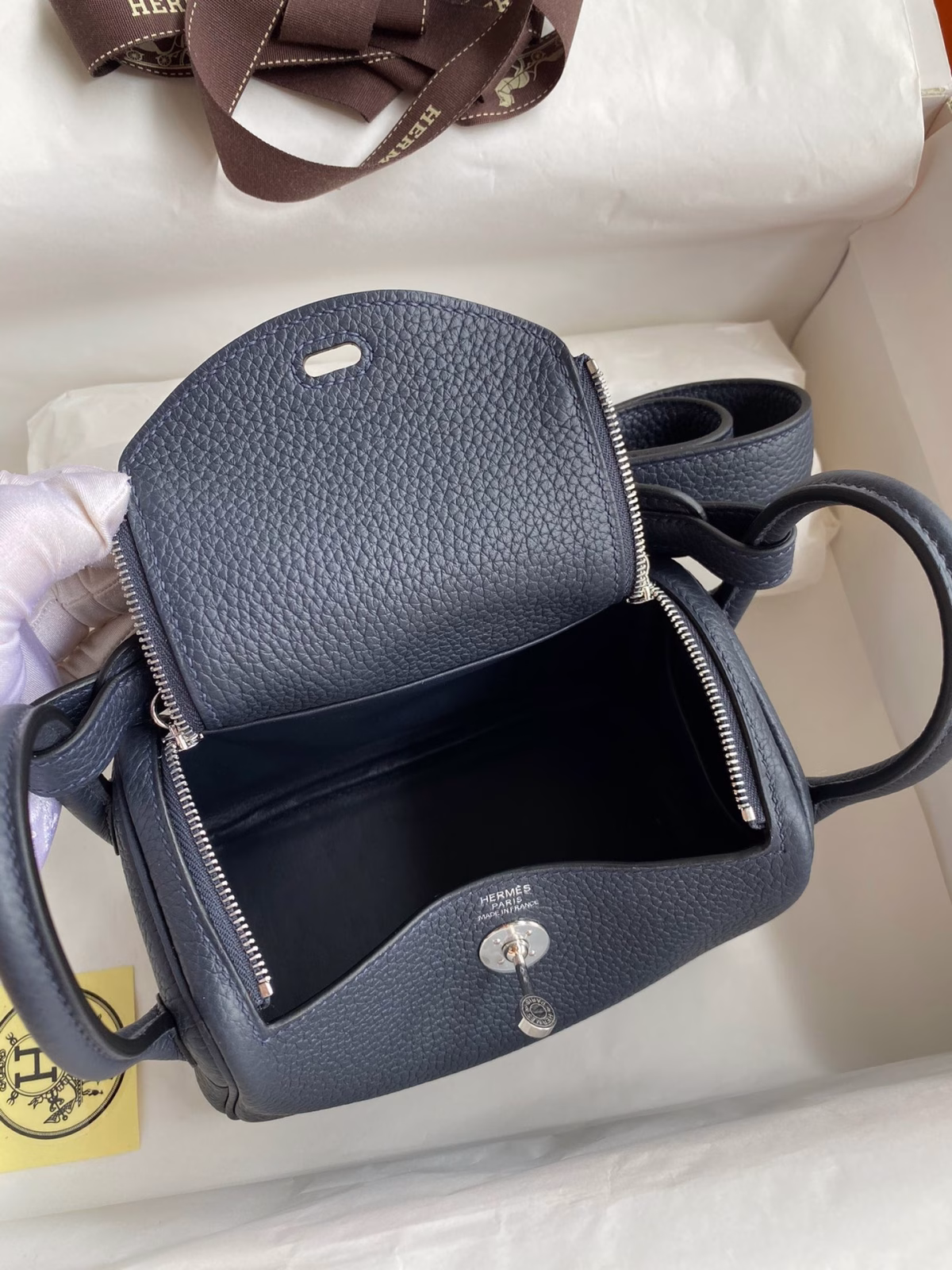 Hermes Mini Lindy Handmade Bag In Blue Nuit HHL19clbnClemence Leather - Image 2