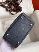 Hermes Mini Lindy Handmade Bag In Blue Nuit HHL19clbnClemence Leather - Image 4