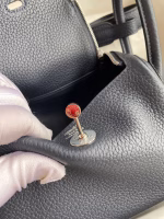 Hermes Mini Lindy Handmade Bag In Blue Nuit HHL19clbnClemence Leather - Image 5