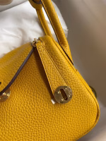 Hermes Mini Lindy Handmade Bag In Jaune Ambre Clemence Leather - Image 6