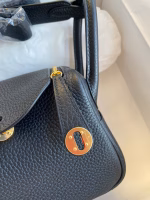 Hermes Mini Lindy Handmade Bag In Black Clemence Leather - Image 3