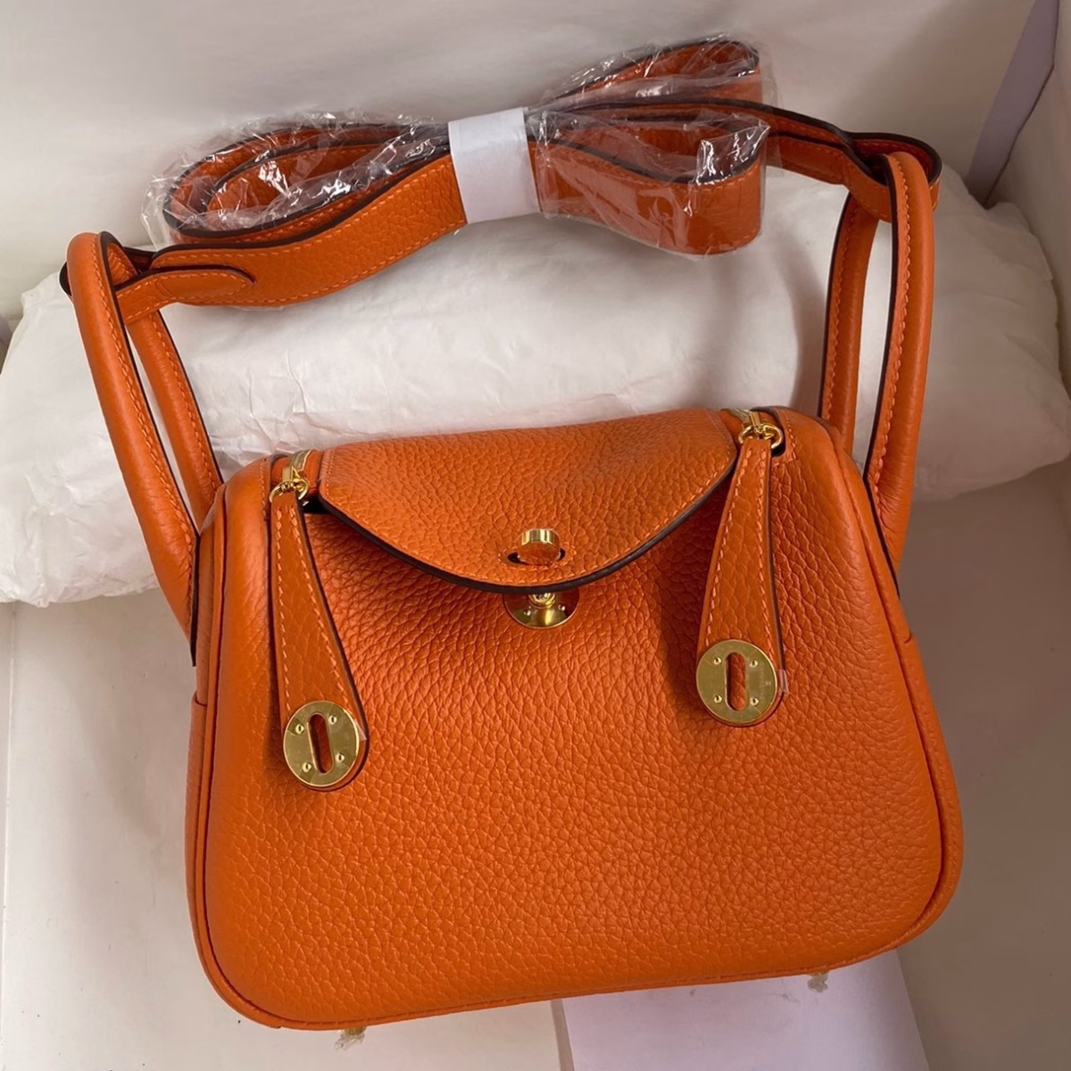 Hermes Mini Lindy Handmade Bag In Orange Clemence Leather - Image 1