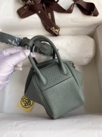 Hermes Mini Lindy Handmade Bag In Vert Amande Clemence Leather - Image 2