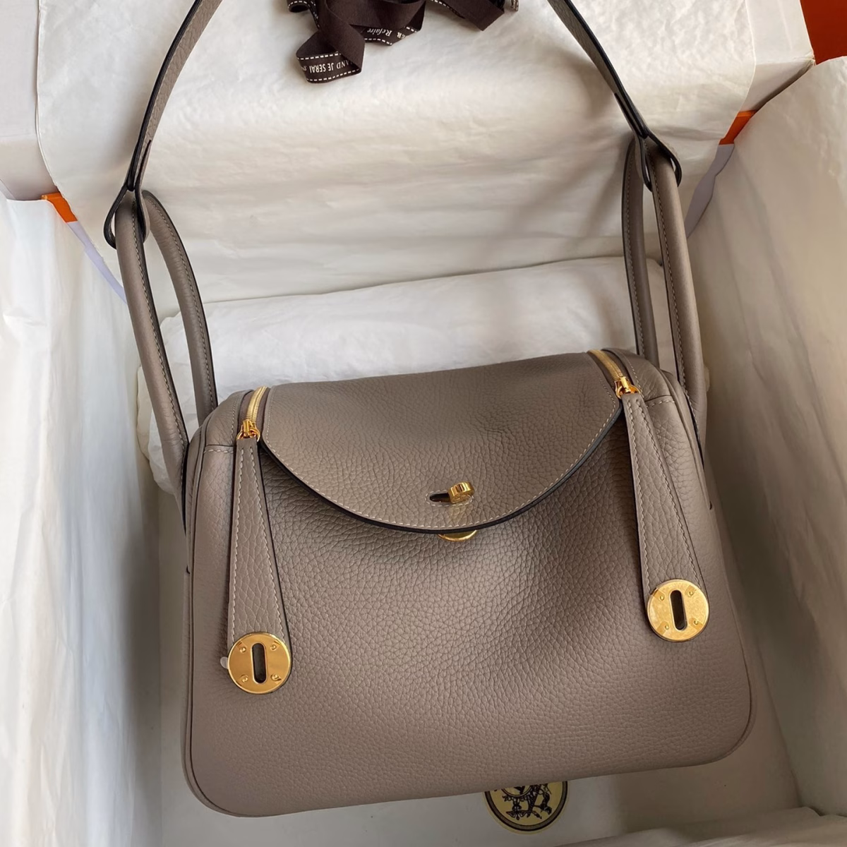 Hermes Lindy 26 Handmade Bag In Gris Asphalt Clemence Leather - Image 1