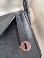 Hermes Lindy 26 Handmade Bag In Black Clemence Leather - Image 4
