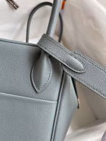 Hermes Lindy 26 Handmade Bag In Vert Amande Evercolor Leather - Image 9