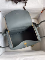 Hermes Lindy 26 Handmade Bag In Vert Amande Evercolor Leather - Image 8