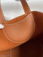 Hermes In The Loop 18 Handmade Bag in Gold Clemence Leather - Image 10