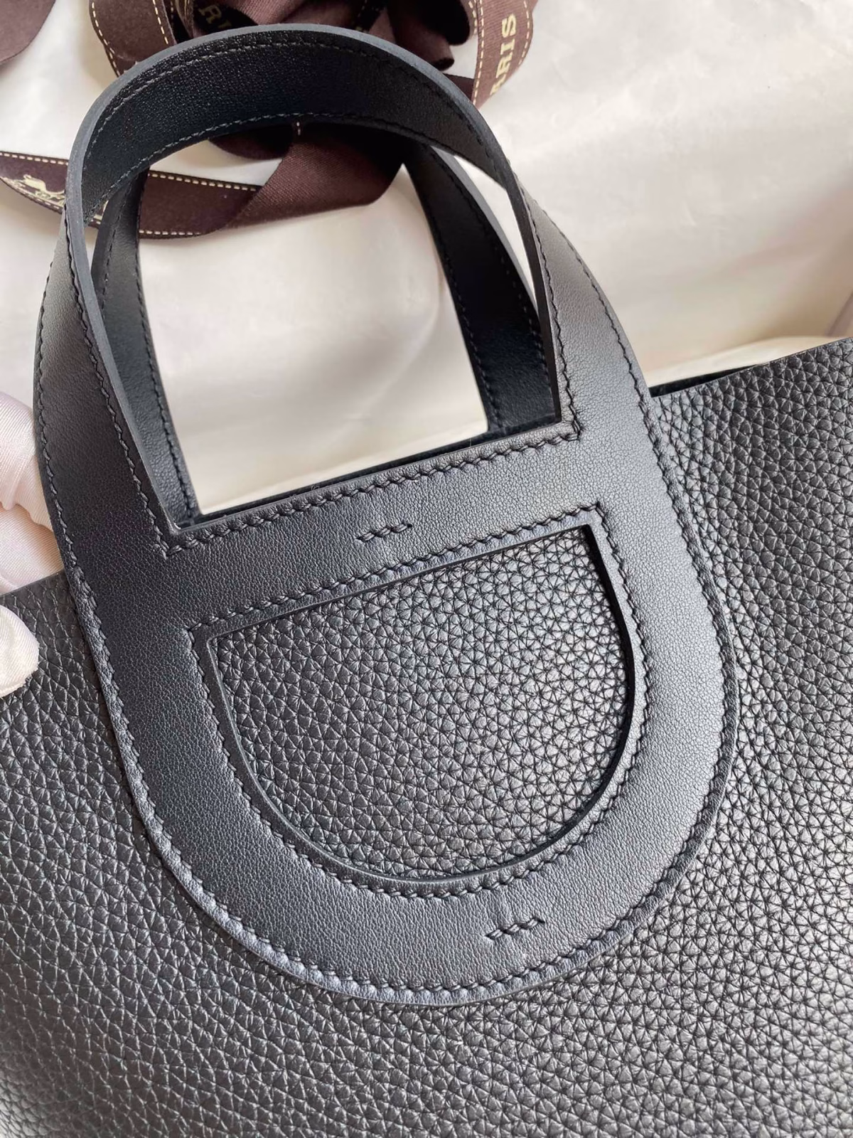 Hermes In The Loop 18 Handmade Bag in Black Clemence Leather - Image 7