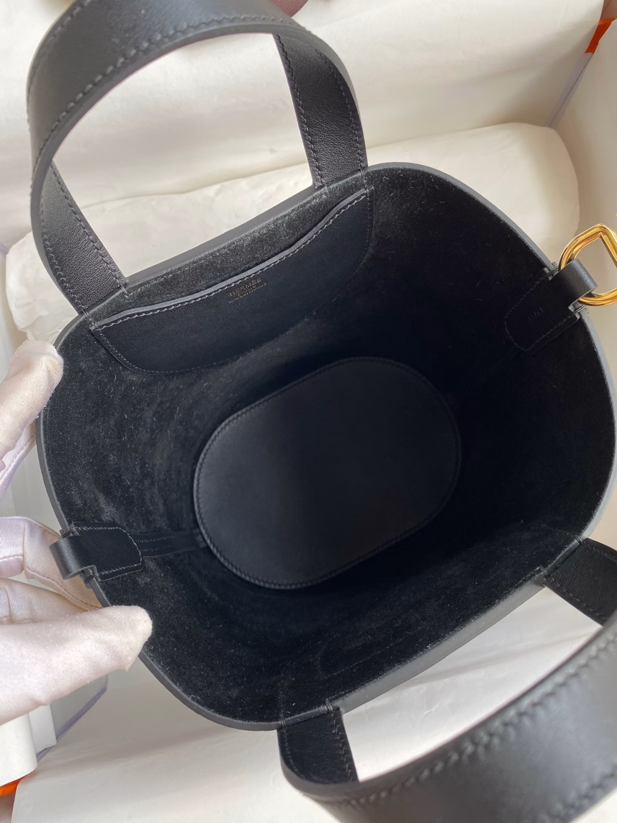 Hermes In The Loop 18 Handmade Bag in Black Clemence Leather - Image 9