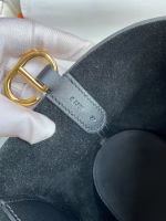 Hermes In The Loop 18 Handmade Bag in Black Clemence Leather - Image 3
