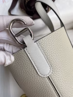 Hermes In The Loop 18 Handmade Bag in Pearl Grey Clemence Leather - Image 8