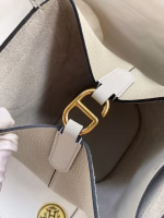 Hermes In The Loop 18 Handmade Bag in Pearl Grey Clemence Leather - Image 5