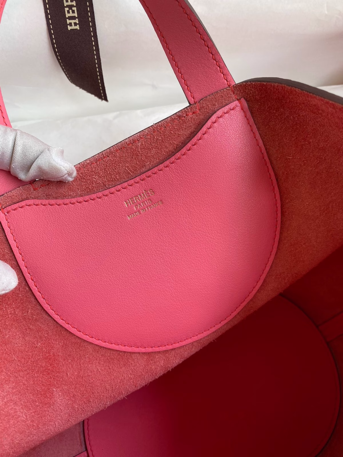 Hermes In The Loop 18 Handmade Bag in Rose Lipstick Clemence Leatherther - Image 9