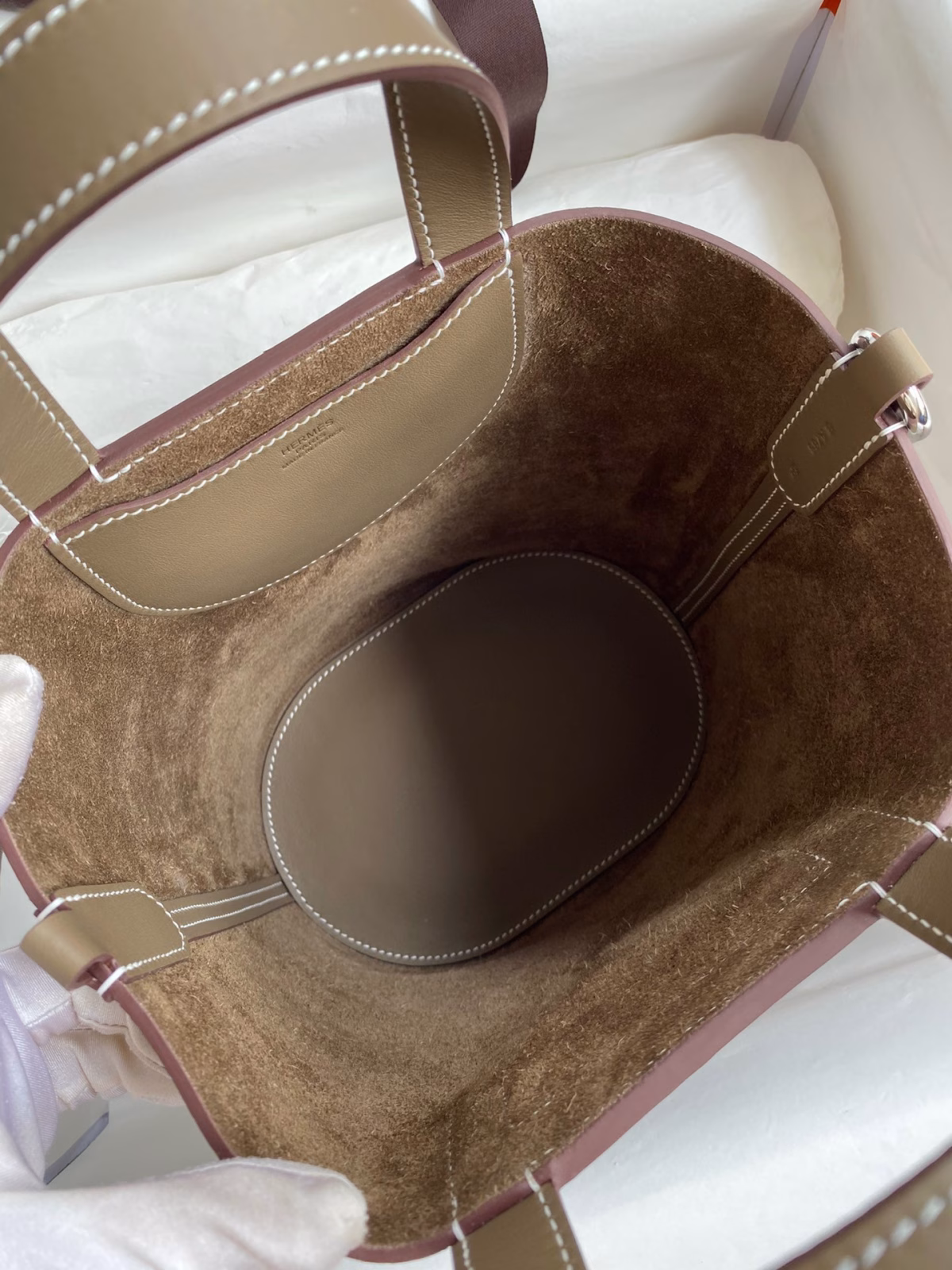 Hermes In The Loop 18 Handmade Bag in Taupe Clemence Leatherther - Image 9