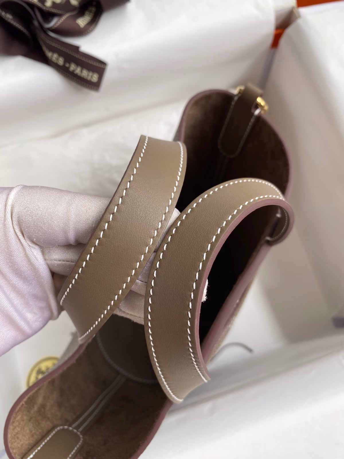 Hermes In The Loop 18 Handmade Bag in Taupe Clemence Leatherther - Image 5