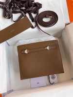 Hermes Kelly Danse II Bag In Beige de Weimar Evercolor Calfskin - Image 6