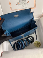 Hermes Kelly Danse II Handmade Bag In Deep Blue Evercolor Calfskin - Image 4