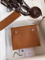 Hermes Kelly Danse II Handmade Bag In Gold Evercolor Calfskin - Image 8