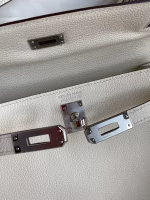 Hermes Kelly Danse II Bag In Nata Evercolor Calfskin - Image 9