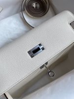 Hermes Kelly Danse II Bag In Nata Evercolor Calfskin - Image 7