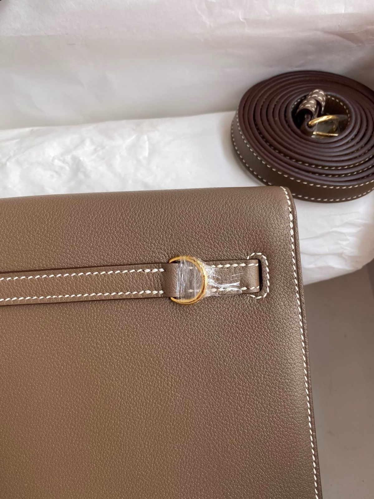Hermes Kelly Danse II Handmade Bag In Taupe Evercolor Calfskin - Image 8