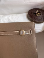 Hermes Kelly Danse II Handmade Bag In Taupe Evercolor Calfskin - Image 8