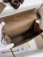 Hermes Kelly Danse II Handmade Bag In Taupe Evercolor Calfskin - Image 4