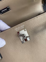 Hermes Kelly Danse II Handmade Bag In Gris Tourterelle Evercolor Calfskin - Image 5