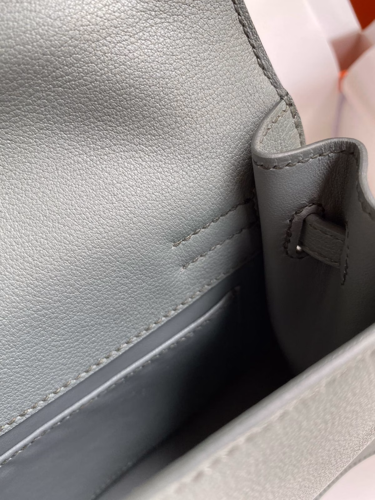 Hermes Kelly Danse II Bag In Vert Amande Evercolor Calfskin - Image 3